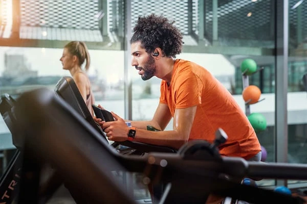 Belaidės sportinės ausinės Philips TAA7306BK/00, Juodos