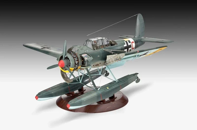 Revell Arado Ar 196A-3 hidroplanas 1/32 – plastikinis surinkimo rinkinys