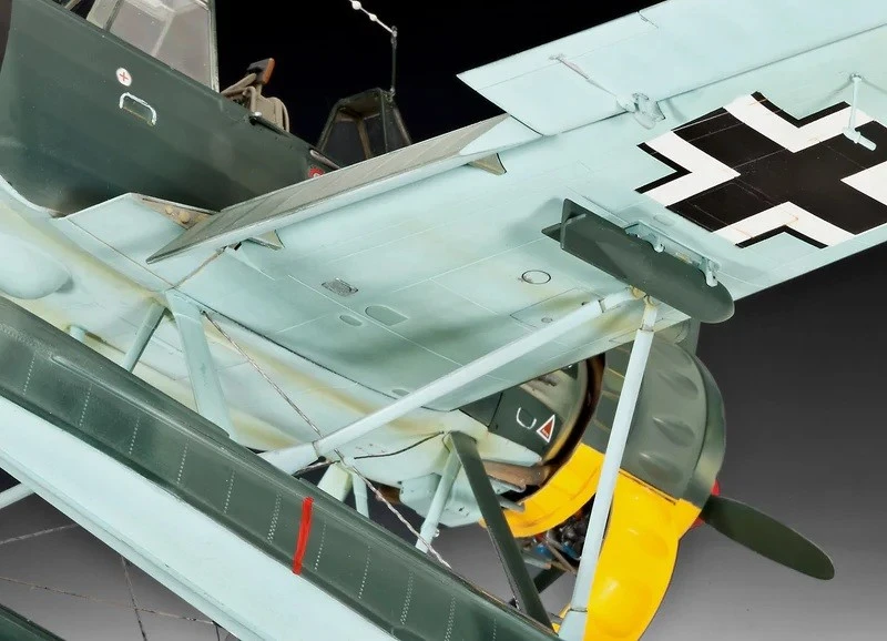Revell Arado Ar 196A-3 hidroplanas 1/32 – plastikinis surinkimo rinkinys