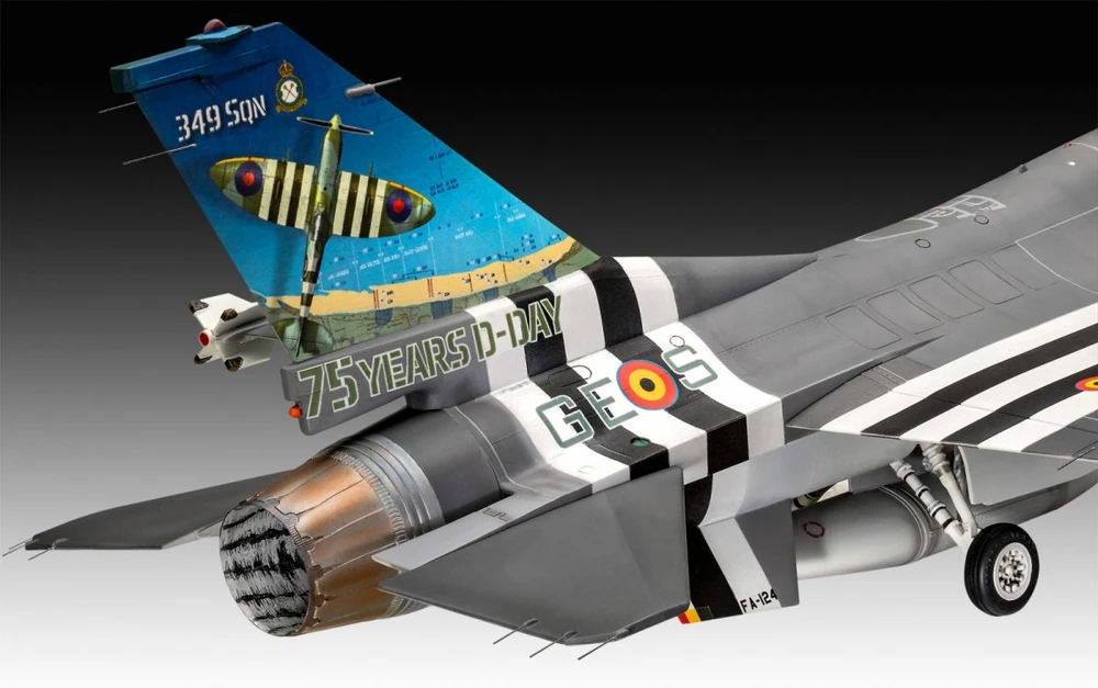 Revell – „General Dynamics F-16 Fighting Falcon“ – 50 metų jubiliejus, 1/32, 03802