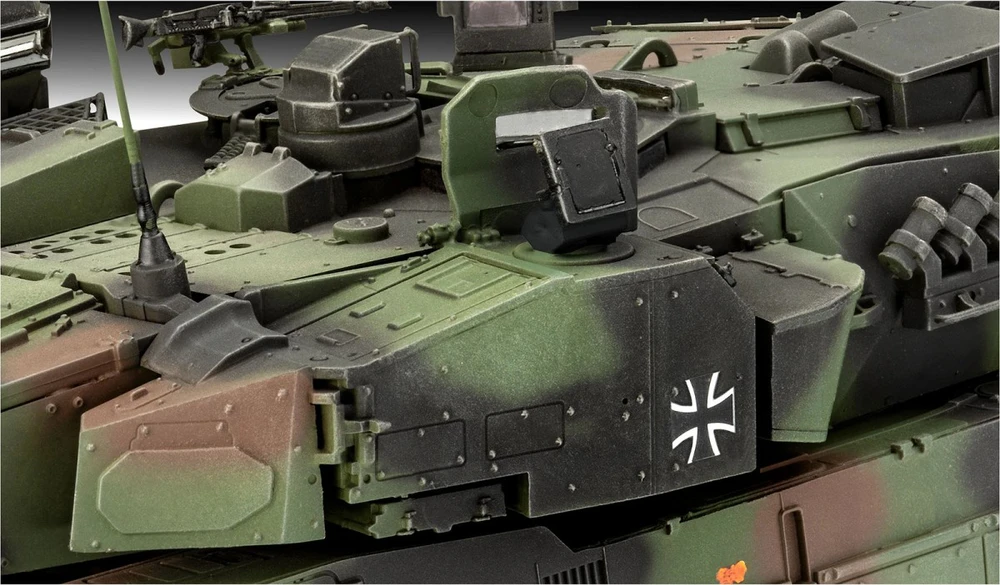Revell Leopard 2A7A1 1/35 plastikinis tanko modelis