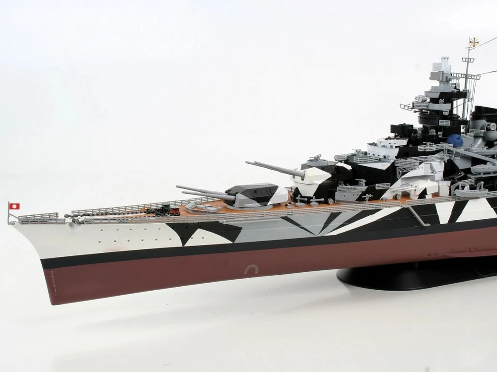 Revell Tirpitz vokiečių mūšio laivas 1/350 plastikinis modelis