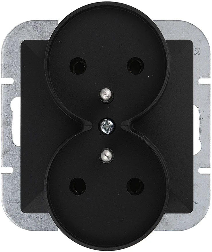 Plastrol Lizdas įmontuojamas dvigubas 2x2p+uzem. 16A, 250V po rėmelį