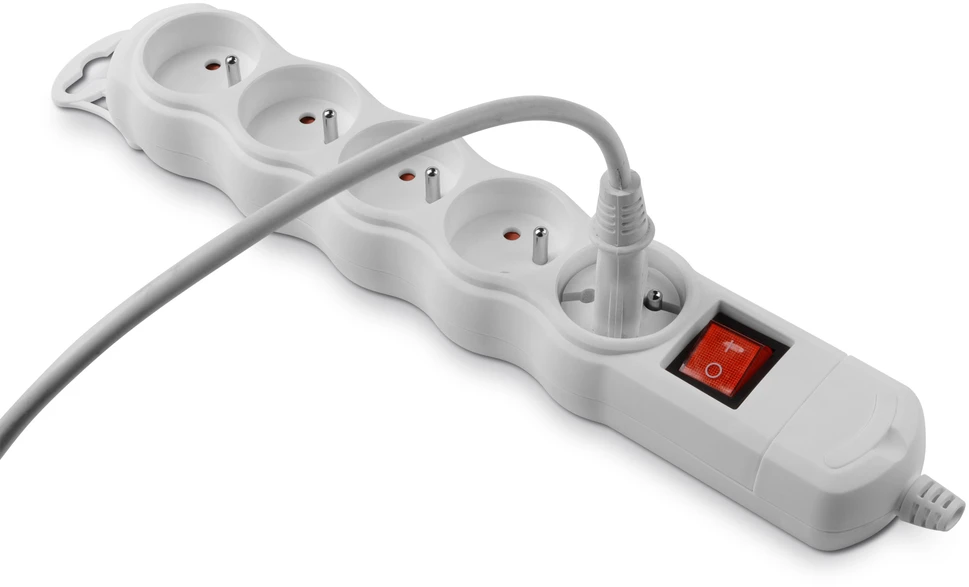 Plastrol Nešiojamas kištukinis lizdas penkiavietis 5x2p+su su jungikliu 16a, 250v, išardomas, eco bis