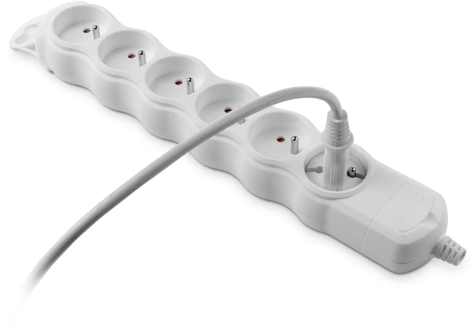 Plastrol Kištukinis lizdas nešiojamas šešiskart 6x2p+su 16a, 250v, išardomas bis