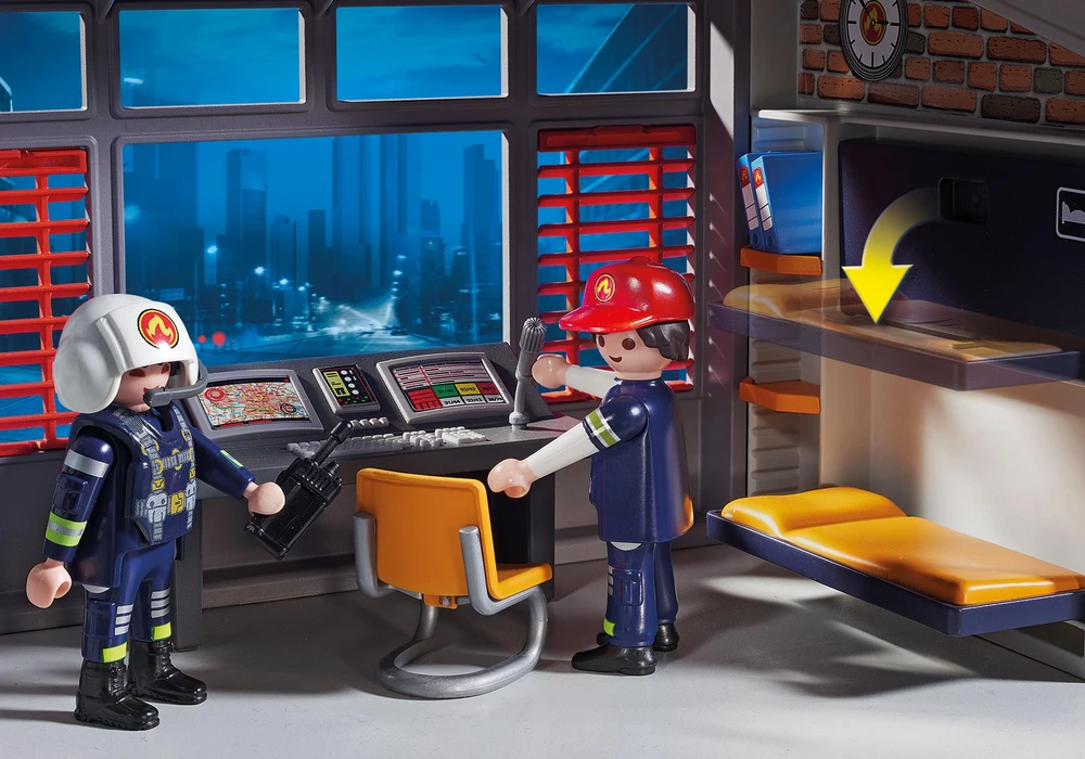 PLAYMOBIL CITY ACTION Ugniagesių gaisrinė su kopėčiomis, 9463