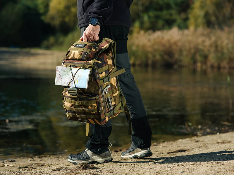 Kuprinė 15,6 colio „Tracer Delta Camo“ ekspedicijos kuprinė