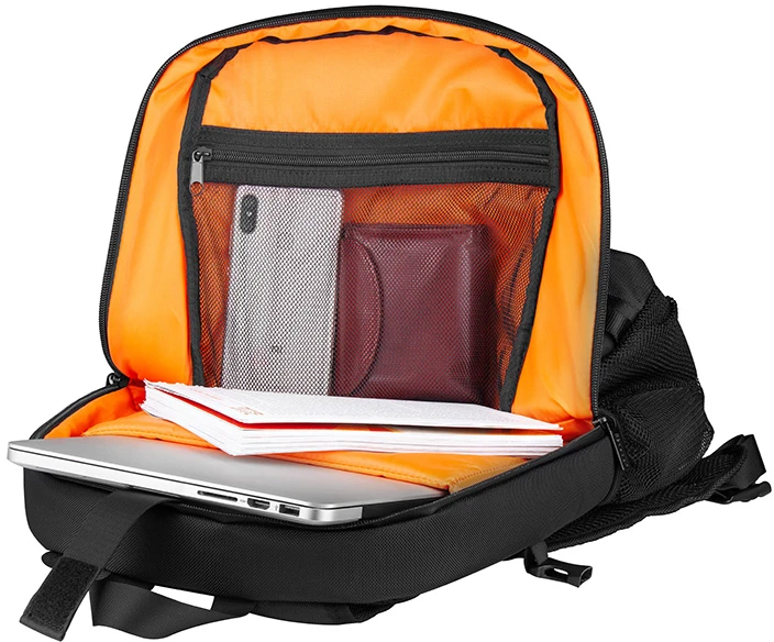Tracer Packer 15.6" juoda