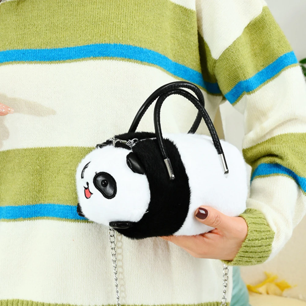 Lean Toys Pliušinė panda rankinė su metaline grandine, 20 cm