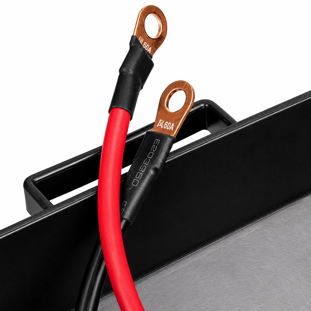 Pojemnik 12 V akumuliatorių dėžutė su voltmetru ir 2 USB jungtimis