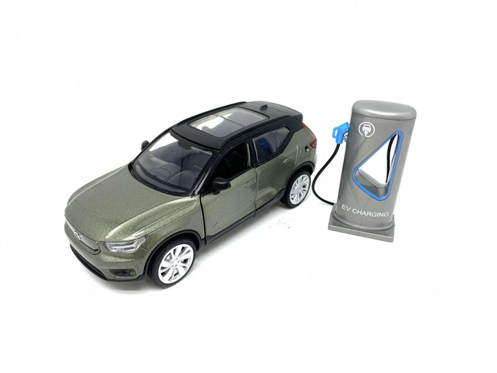 Pulio Auto msz 1/32 Volvo XC40 su šviesa ir garsu