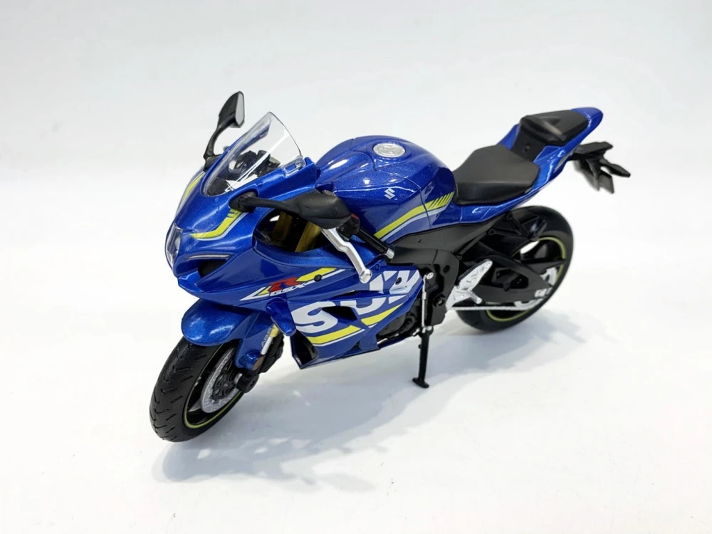 Pulio MSZ Motociklas SUZUKI GSR-R1000, 1:12