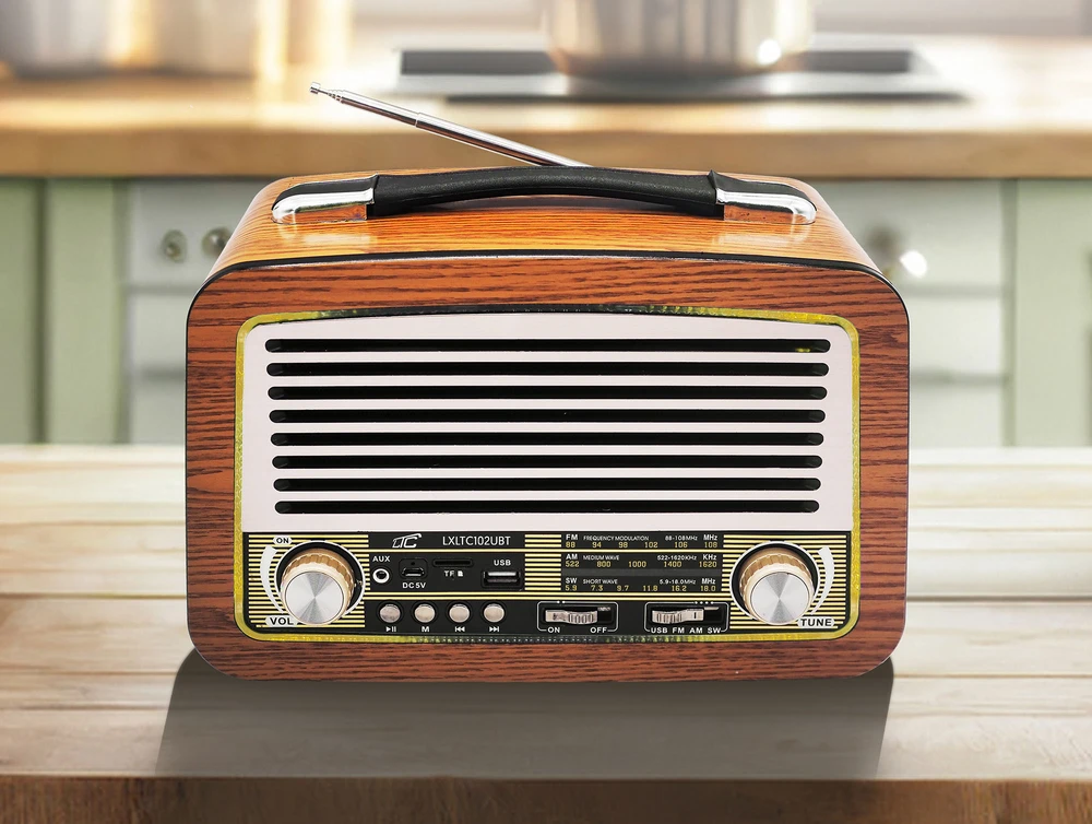 Nešiojamasis radijas Olza LTC 102UBT retro su apšvietimu FM/AM/SW USB Bluetooth