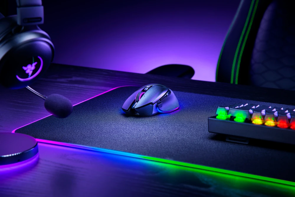 Belaidė žaidimų pelė Razer Basilisk V3 Pro, Juodos spalvos