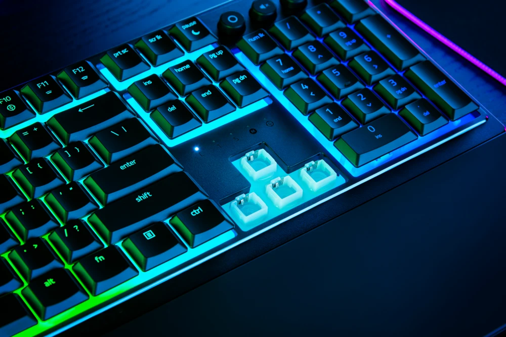 Razer | Klaviatūra žaidimams | Ornata V3 | Klaviatūra žaidimams | su laidu | RGB LED pašvietimas | NORD | Razer Mecha-Membrane | Juodas