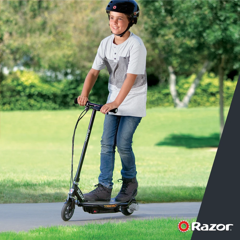 Razor Power Core E90 Intl 24L Juodas Etiketė