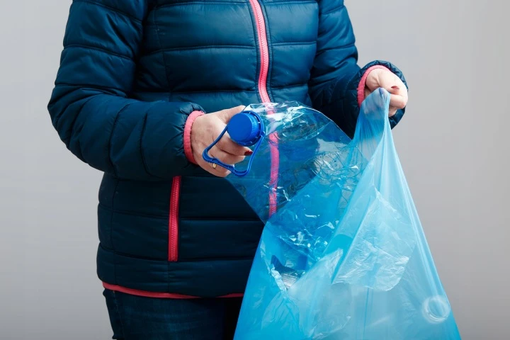 Realne Ceny Krzysztof Alchimionek Worki na Śmieci 35L 150 vnt. Uniwersalne Worki Wiązane Mocne Mėlyna