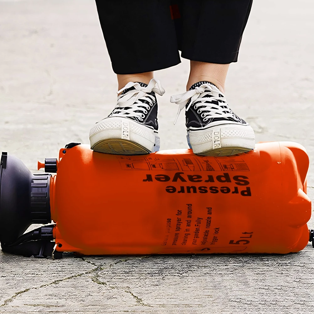 Opryskiwacz Rankinis slėginis sodo purkštuvas augalams, ilgas laidas, 5 l