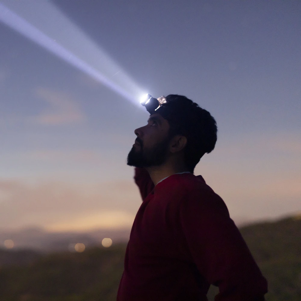Latarka, Žibintuvėlis ant galvos LumoBeam, 8 LED + COB