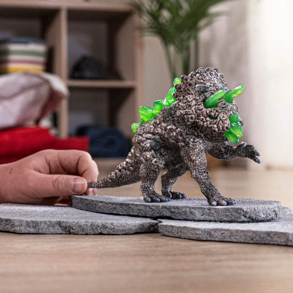 Schleich – Akmeninis Triceratops – (70828)
