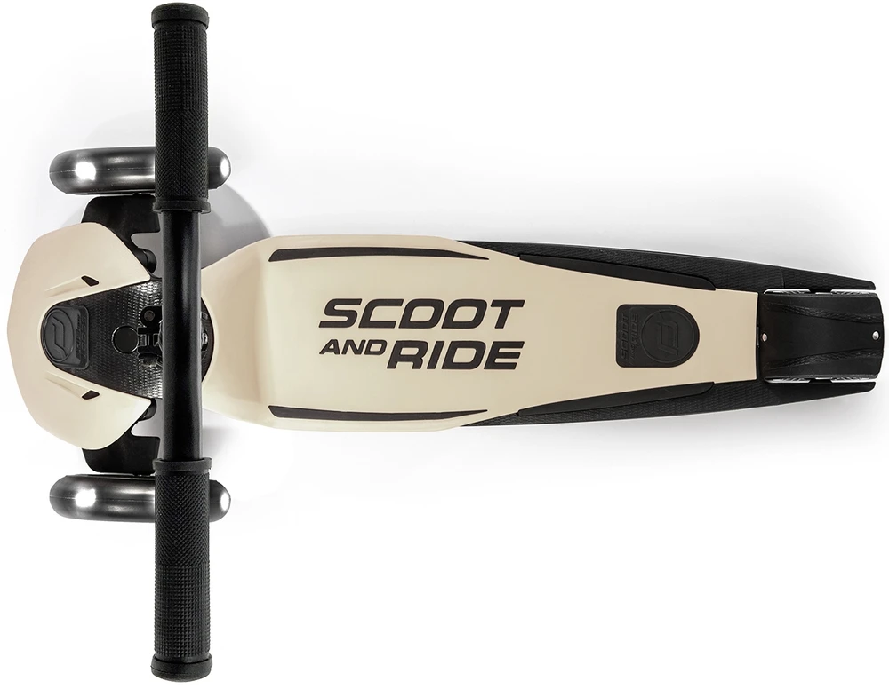 Scoot and Ride Scoot & Ride Highwaykick 5 LED Ash