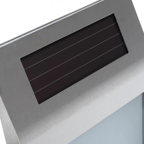 Izoxis Saulės energija maitinamas šviečiantis namo numeris