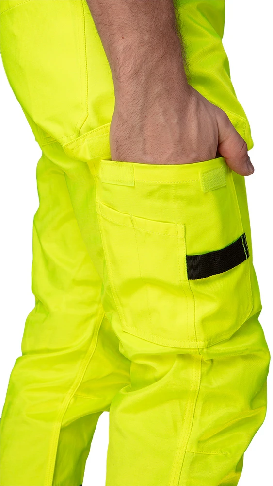 Neo Kelnės Gerai matomos kelnės. 40 % poliesteris, 60 % medvilnė, 260 g/m², dydis XL.