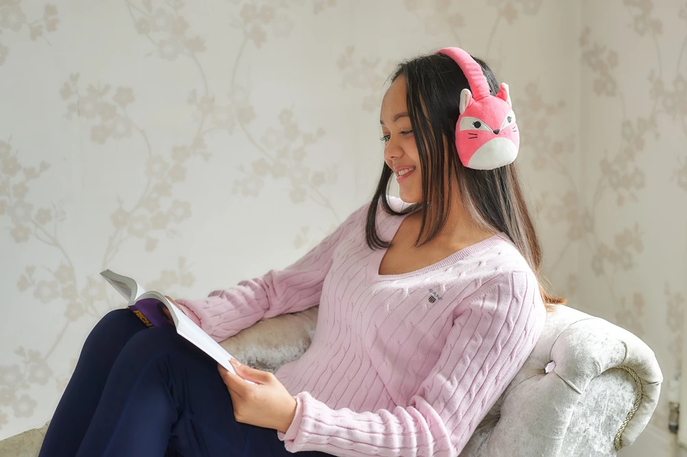 „Squishmallows“ – pliušinės „Bluetooth“ ausinės – „Fifi“ (608091)