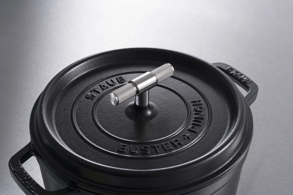 Staub - Buster + Punch Cocotte - Juoda - 24 cm