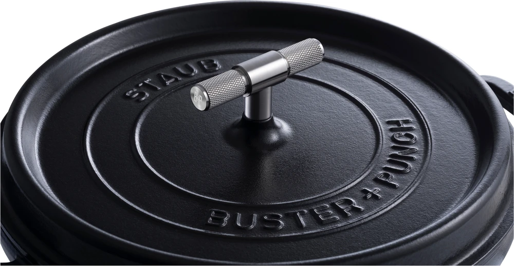 Staub - Buster + Punch Cocotte - Juoda - 28 cm