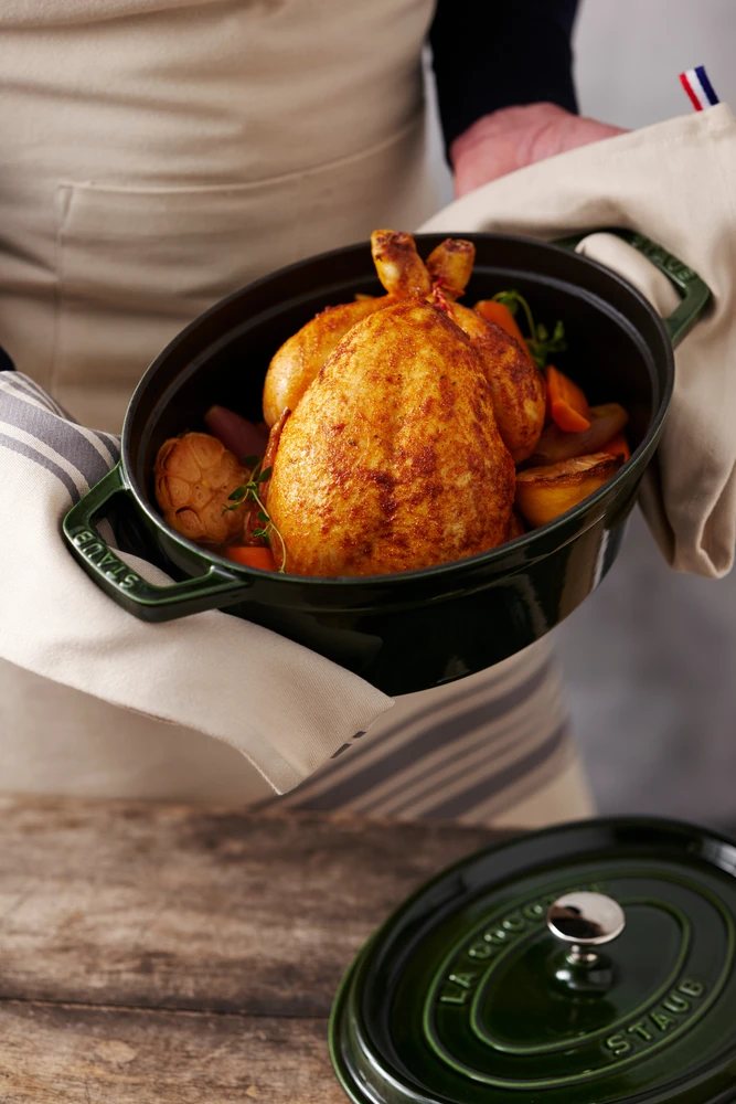 Ovalus ketaus puodas STAUB, 31 cm, 5,5 l, spalva: žalia