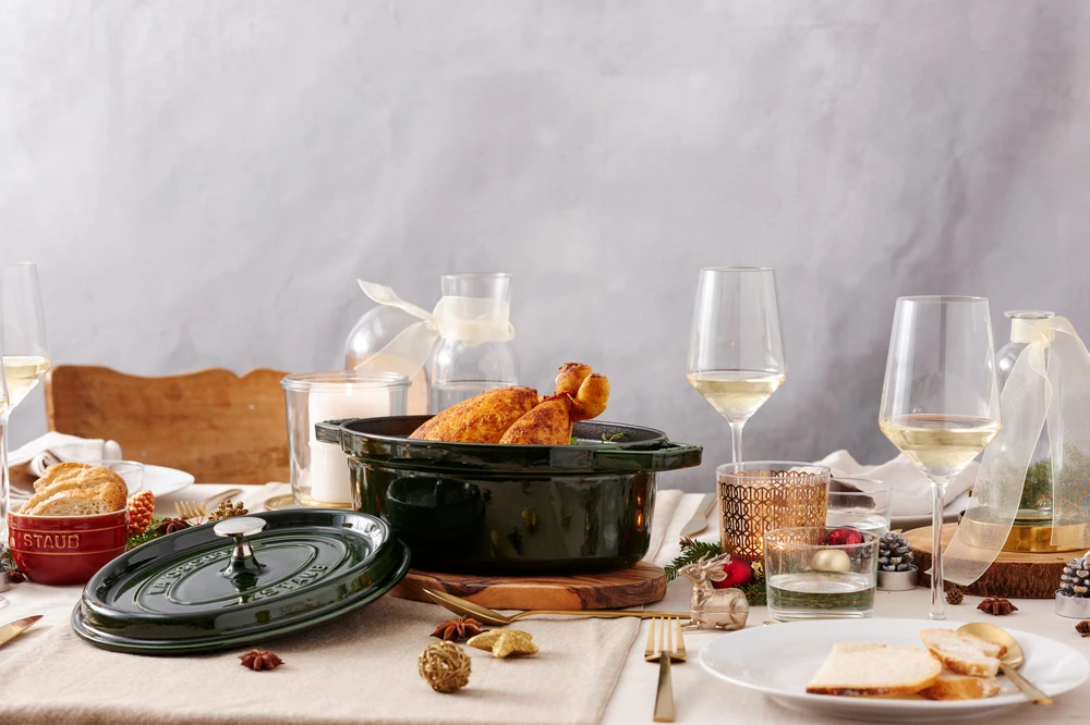 Ovalus ketaus puodas STAUB, 31 cm, 5,5 l, spalva: žalia