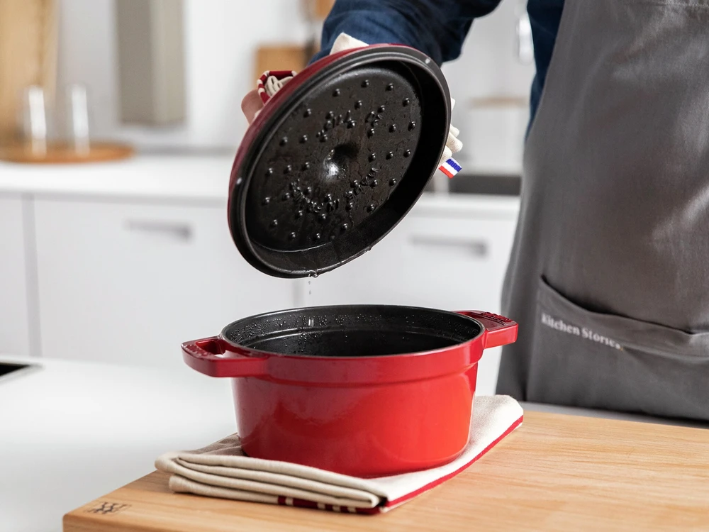 Zwilling Keptuvė - Staub Apvalus Keptuvė 24cm Ketaus Vyšnių Raudona