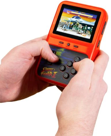 „Street Dogs“ – „Street Fighter II“ – spalvotas nešiojamasis kompiuteris