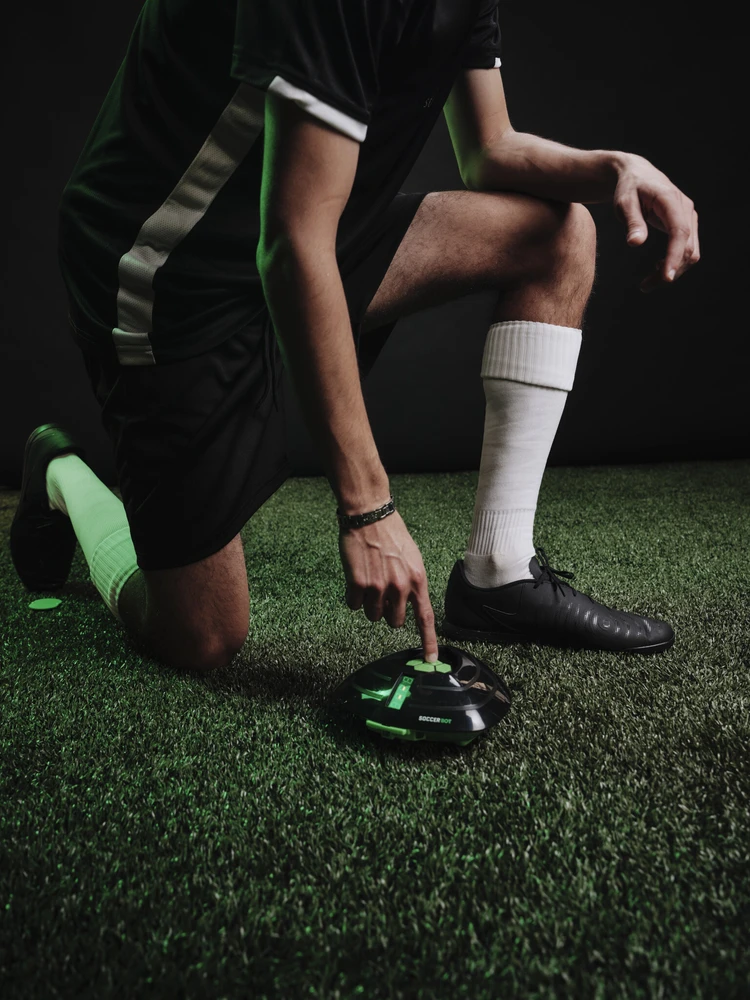 „Strikesphere“ – futbolo robotas (1001CB)
