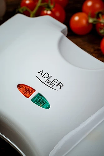 Sumuštinių keptuvas Sumuštinių keptuvė ADLER AD301
