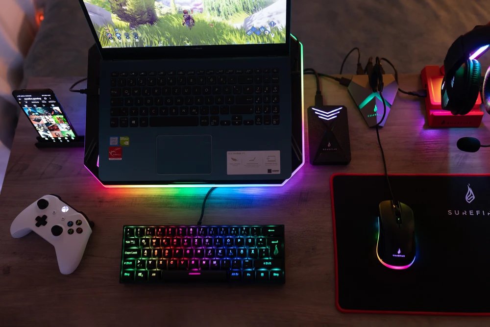 SUREFIRE - KingPin X1 60% žaidimų RGB klaviatūra QWERTY (Nors ir kitur)