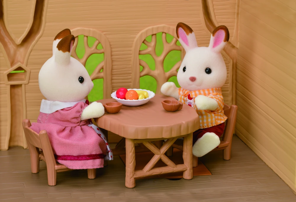 Epoch Sylvanian Families Namelis prie ežero