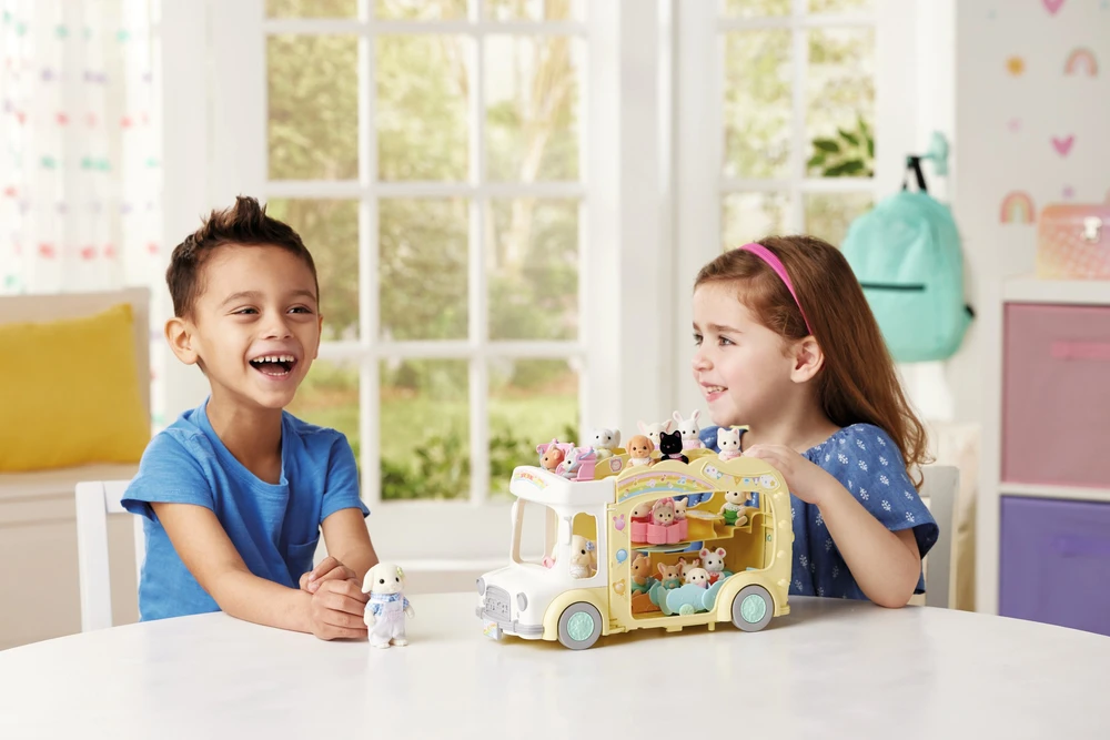 „Sylvanian Families“ – „Rainbow Fun“ darželio autobusas (5744)