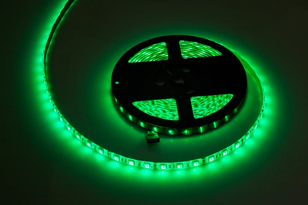 LED eilutė 5m Rebel (300x5050 SMD) RGB, atspari vandeniui, 12V