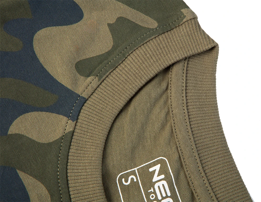 T Shirt Darbiniai marškinėliai su CAMO spauda, ​​S dydis