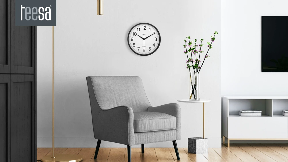 Kruger & Matz Teesa Sieninis laikrodis 25 cm juodas