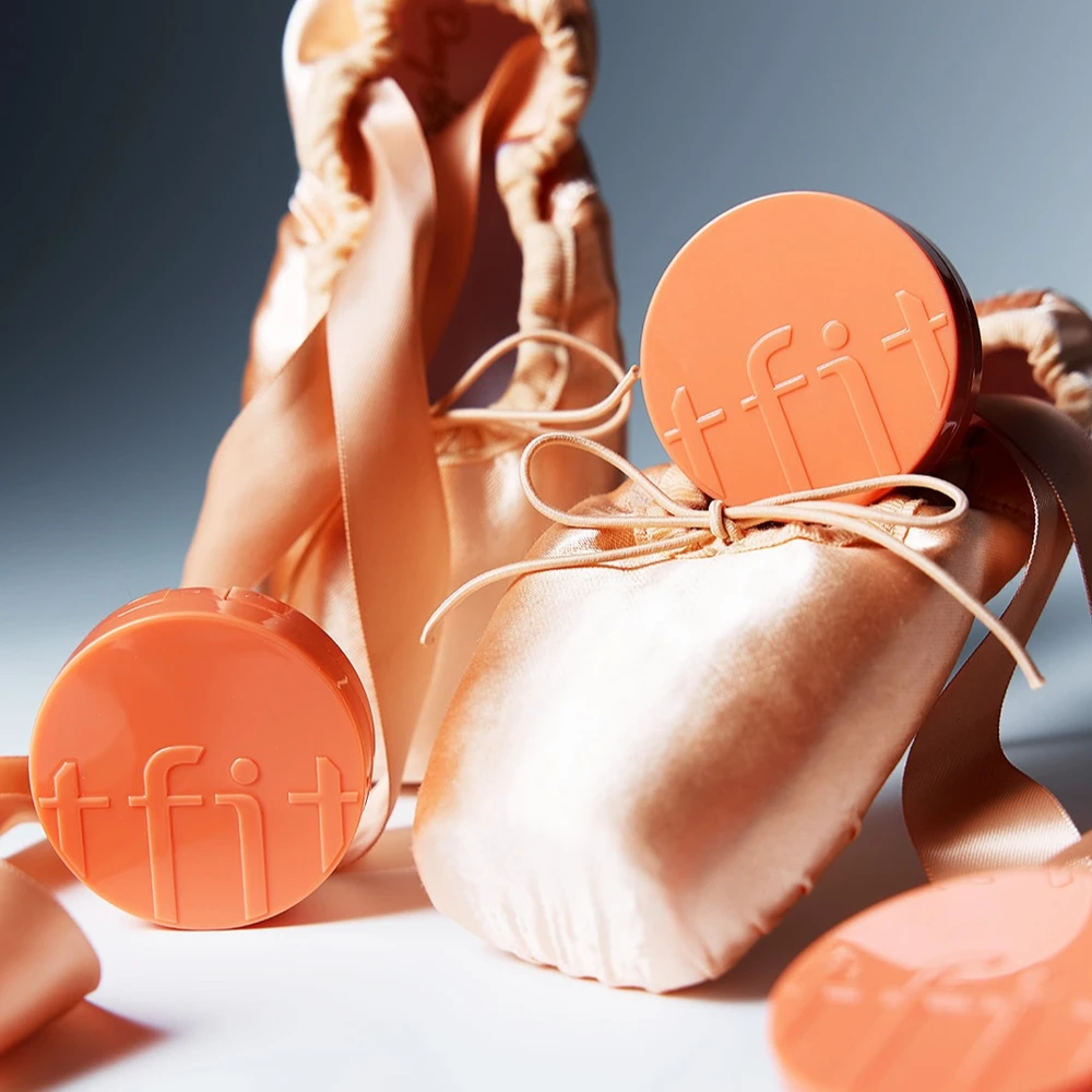 Tfit - Pūkuota aksominė pagalvėlė - Koralų oranžinė