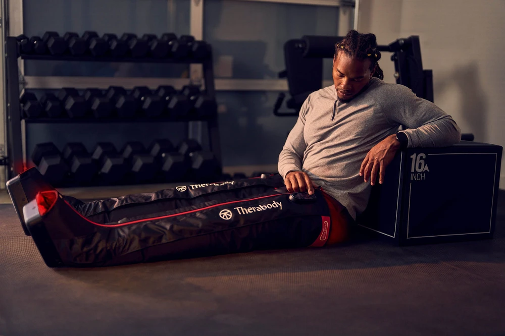 THERABODY RECOVERYAIR JETBOOTS PRO PLUS SHORT