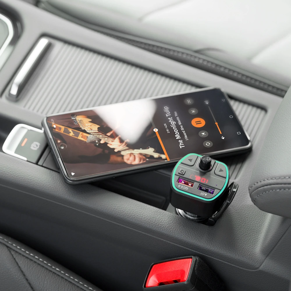 Peiying FM automobilinis siųstuvas su Bluetooth funkcija