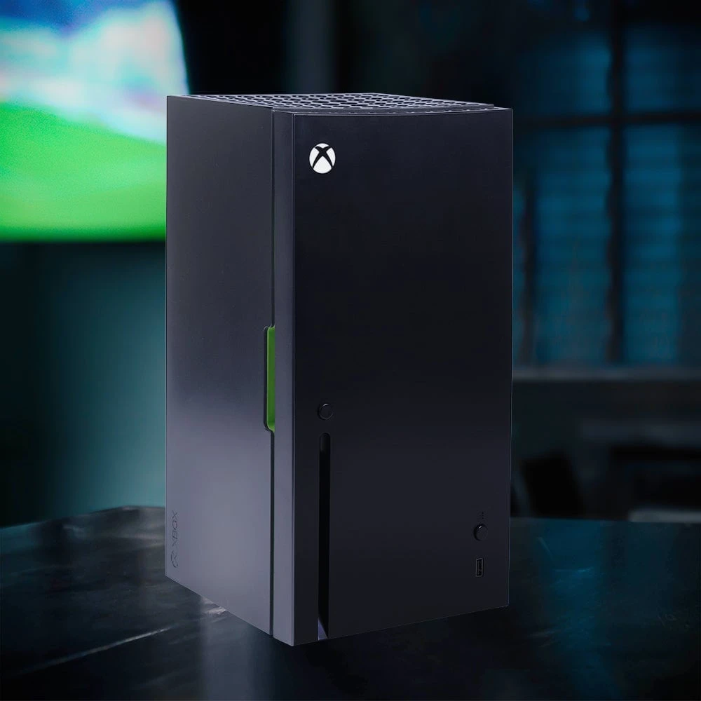 Šaldytuvas Ukonc „MICROSOFT“ – „XBOX SERIES X MINI“ AUŠINTUVAS 4,5 l