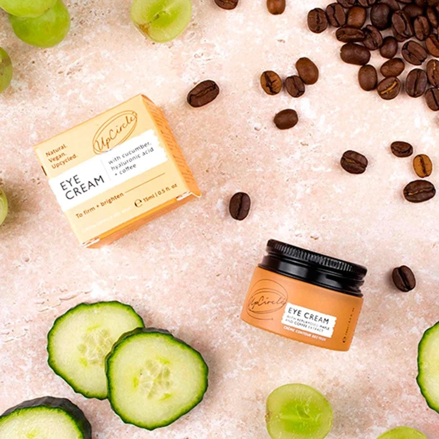 „UpCircle“ – paakių kremas su hialurono rūgštimi ir kava, 15 ml
