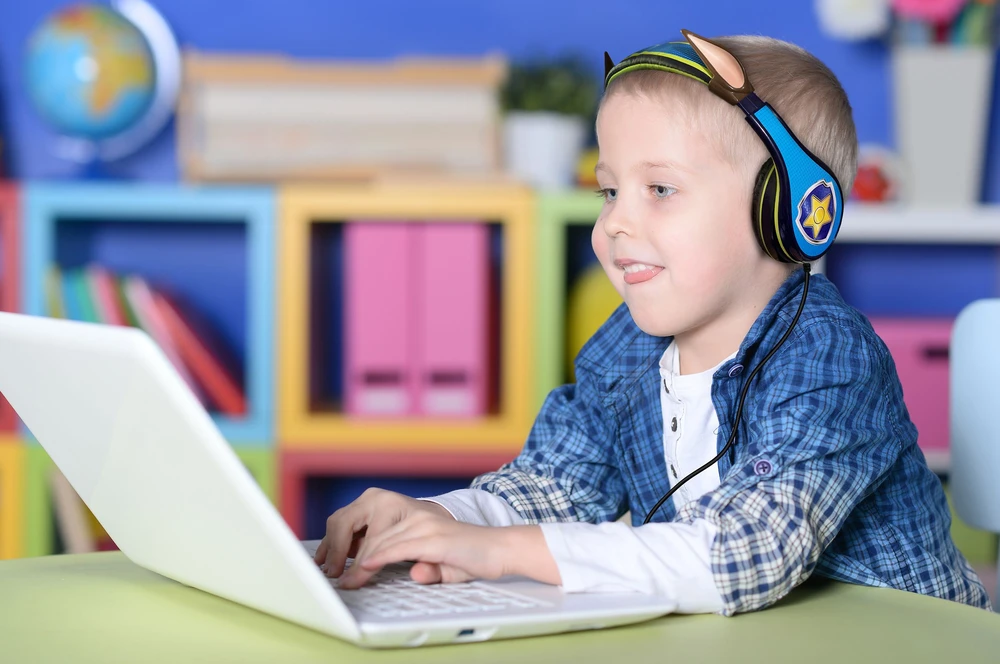 Upcoming Minds „eKids“ – „Disney Paw Patrol Chase“ vaikiškos ausinės su garsumo reguliatoriumi, apsaugančiu klausą