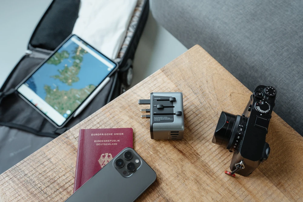 Verbatim Adapteris kelioninis EU/UK/US 2xUSB-A/2xUSB-C PD 30W UTA-03 juodos spalvos 49545