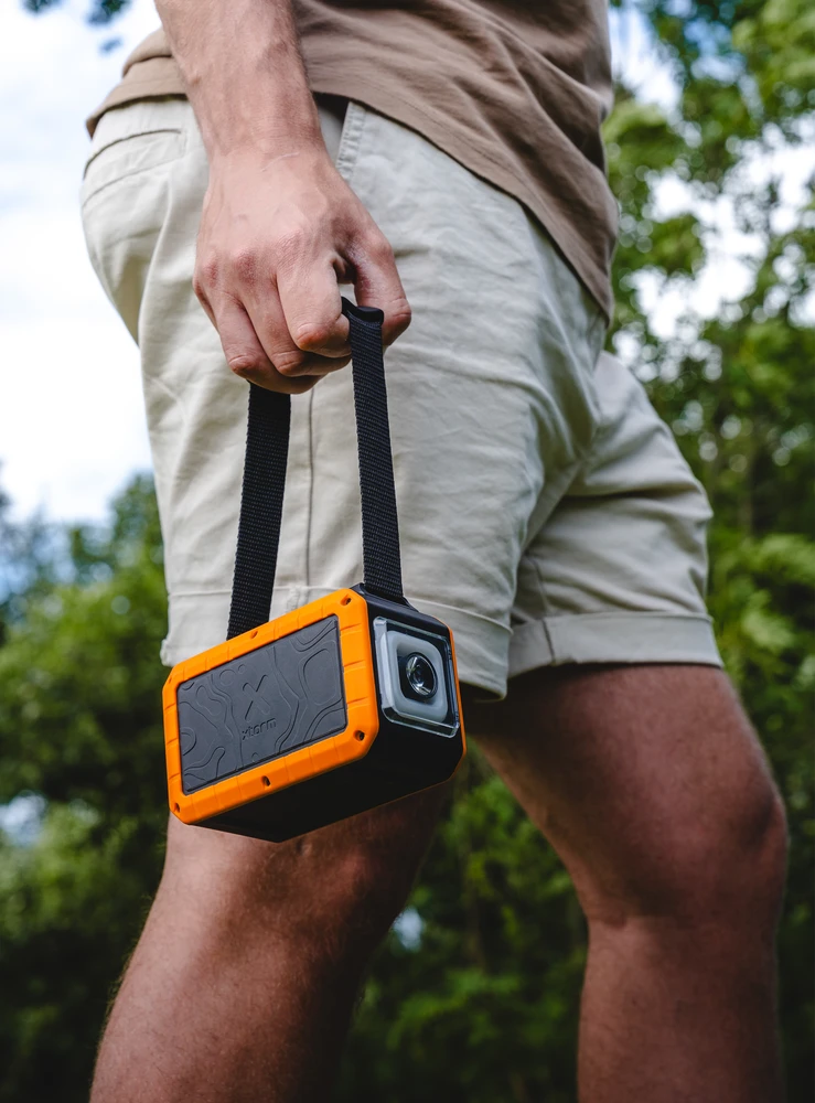 „Xtorm“ – XR204 tvirtas žibintuvėlis su išorine baterija, 100 W, 40 000 mAh